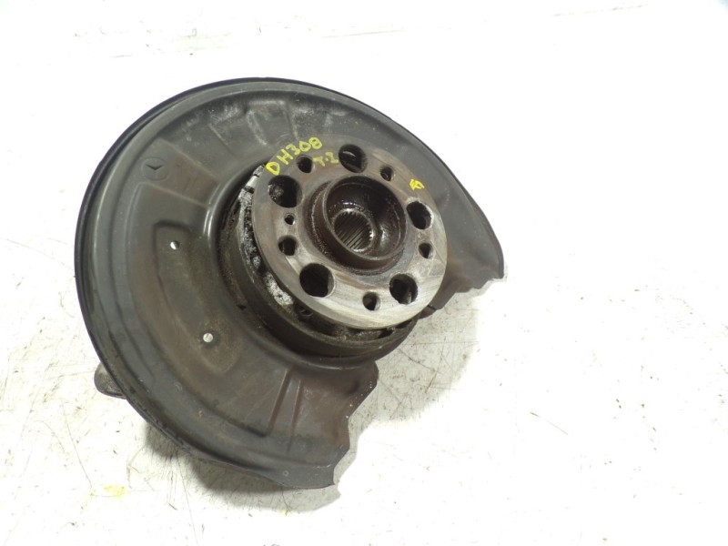 Recambio de mangueta trasera izquierda para mercedes-benz clase c (w204) berlina 2.1 cdi cat referencia OEM IAM A2043503108  