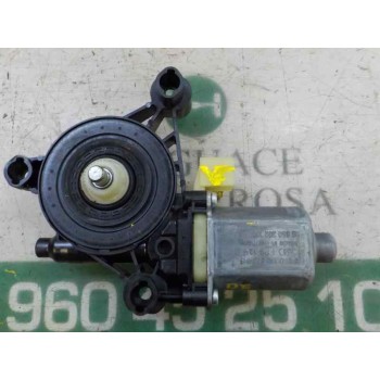 MOTOR ELEVALUNAS DELANTERO DERECHO 8W0959802 5Q0959802B 0130822716