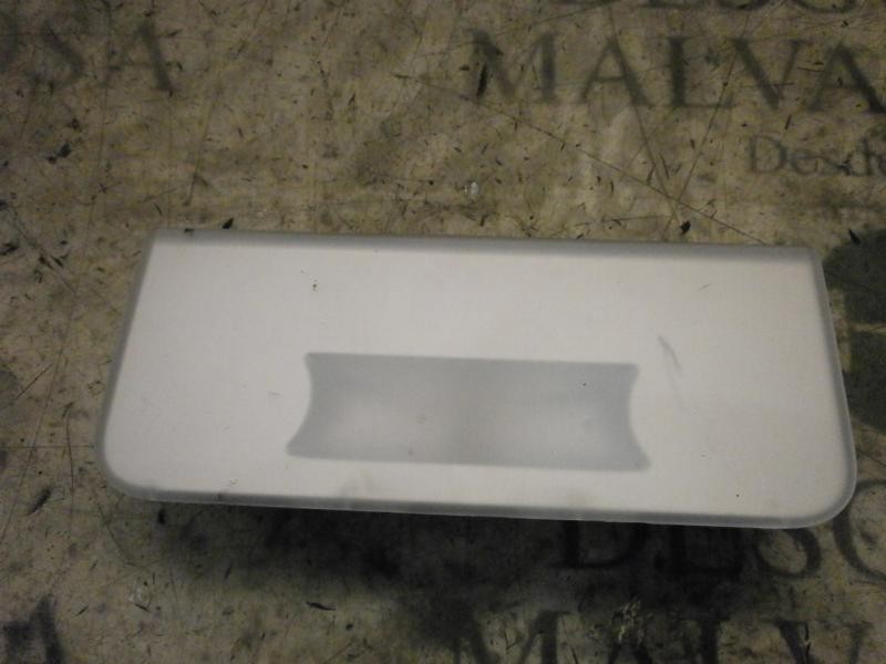 Recambio de piloto interior para bmw serie 1 berlina (e81/e87) 118d referencia OEM IAM 61316951252  