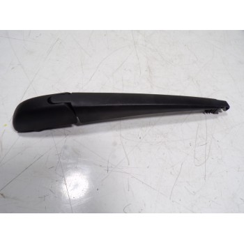 BRAZO LIMPIA TRASERO 852410D170 