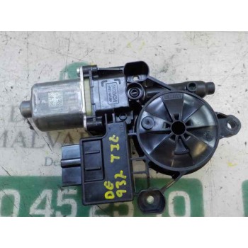 MOTOR ELEVALUNAS TRASERO IZQUIERDO 5Q0959407 5Q0959811 0130822695