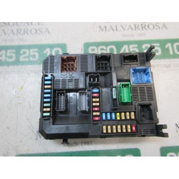 CAJA RELES / FUSIBLES 1663364480 