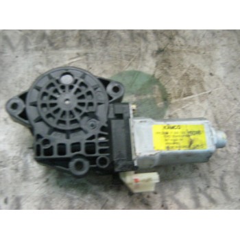 MOTOR ELEVALUNAS TRASERO DERECHO 