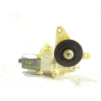 MOTOR ELEVALUNAS TRASERO IZQUIERDO A2048200542 A2048200542 961109100