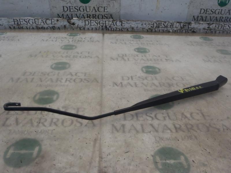 Recambio de brazo limpia delantero derecho para citroën c2 furio referencia OEM IAM   
