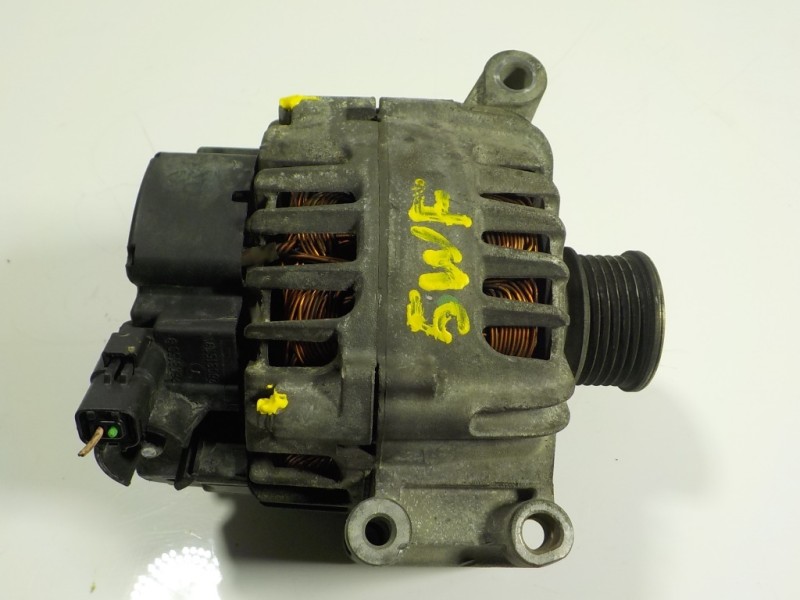 Recambio de alternador para peugeot 308 1.6 16v referencia OEM IAM   