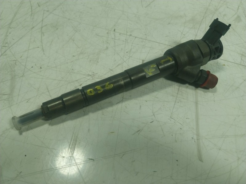 Recambio de inyector para jaguar f-pace (x761) 2.0 td4 awd referencia OEM IAM AJ813375 G4D39K546AA 