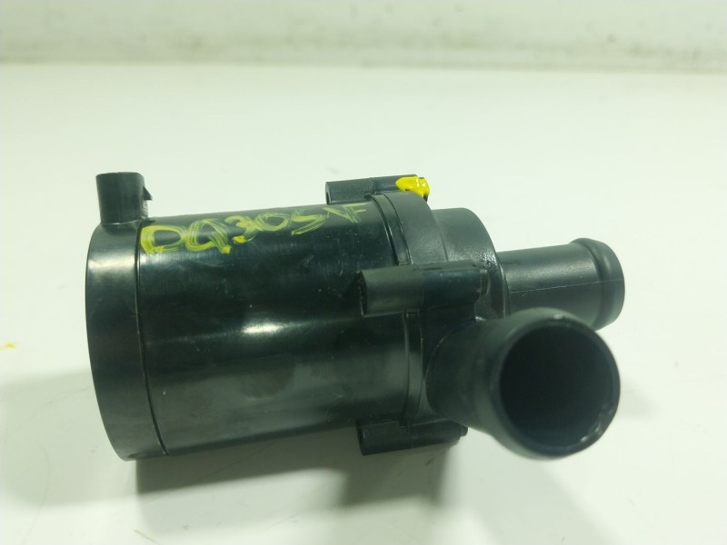 Recambio de bomba agua para bmw 3 (g20, g80, g28) 330 d xdrive referencia OEM IAM 64129329961 9021808A 