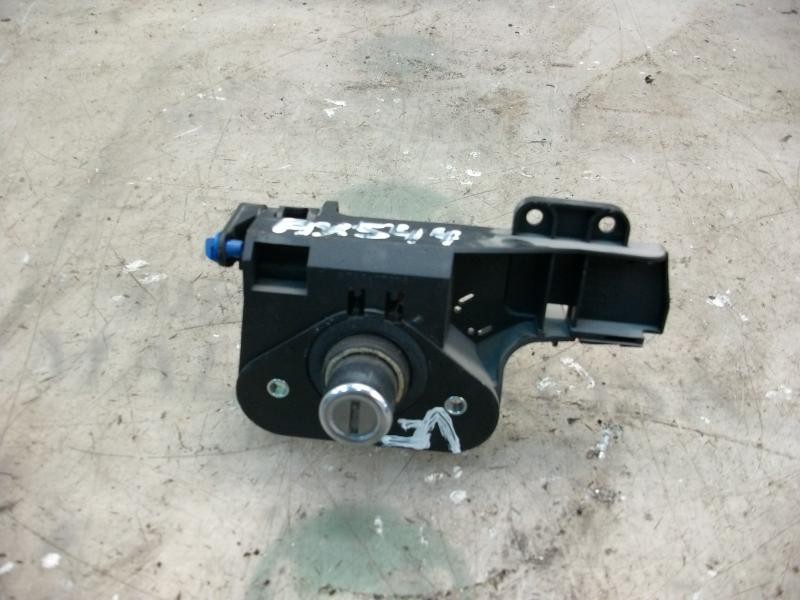 Recambio de maneta porton para opel corsa c comfort referencia OEM IAM   