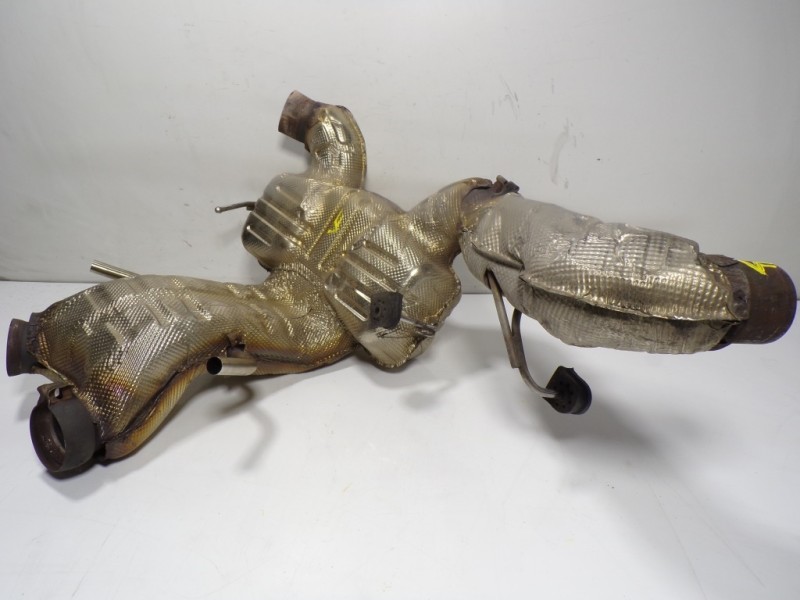 Recambio de catalizador para mclaren 570s spider p13 referencia OEM IAM  13HA012SP 