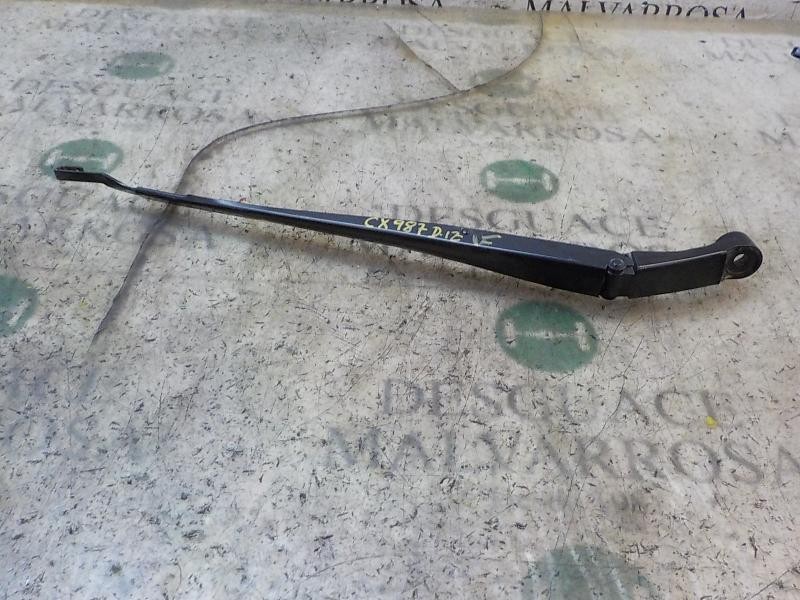 Recambio de brazo limpia delantero izquierdo para toyota auris hybrid business referencia OEM IAM 8522102310  