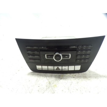 SISTEMA AUDIO / RADIO CD A2049009214 A2049003211 