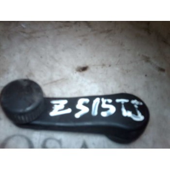 MANETA ELEVALUNAS TRASERA IZQUIERDA 