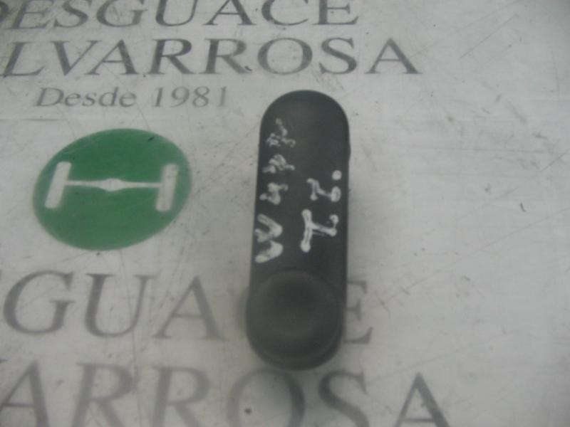 Recambio de maneta elevalunas trasera izquierda para renault laguna (b56) 2.2 d rt (b56f/g) referencia OEM IAM   