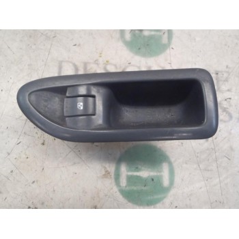 MANDO ELEVALUNAS TRASERO DERECHO 