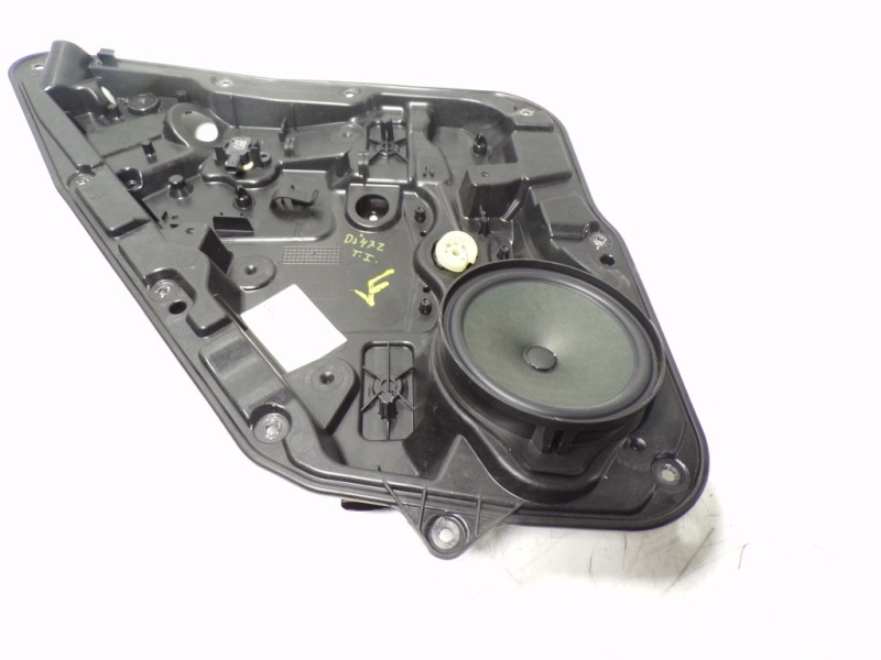 Recambio de elevalunas trasero izquierdo para infiniti q30 1.6 16v cat referencia OEM IAM 827215DM0A A165B210351 