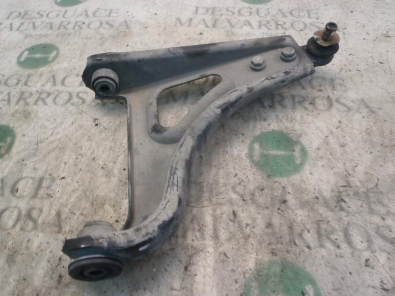 Recambio de brazo suspension inferior delantero derecho para renault twingo (co6) 1.3 cat referencia OEM IAM   