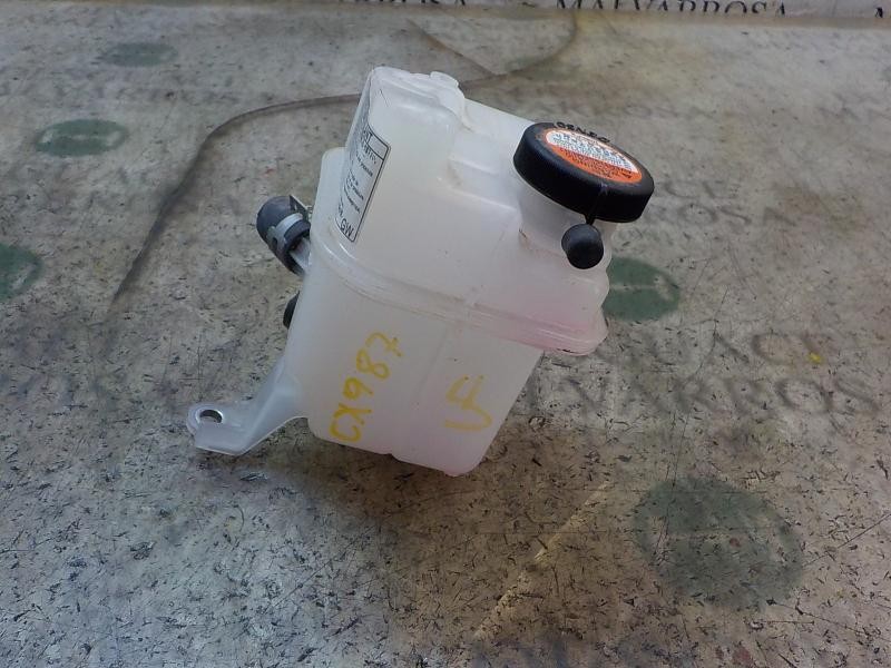 Recambio de deposito expansion para toyota auris hybrid business referencia OEM IAM G91H002011  