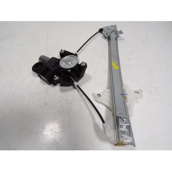 ELEVALUNAS DELANTERO DERECHO 698100D600 857100D540 