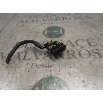 MANDO ELEVALUNAS TRASERO DERECHO 