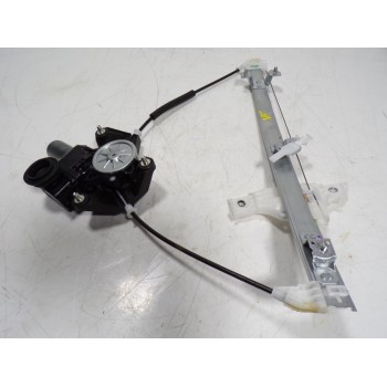 ELEVALUNAS TRASERO DERECHO 698300D440 857100D550 