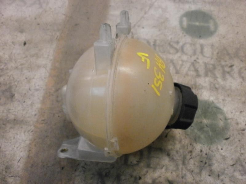 Recambio de deposito expansion para peugeot 5008 premium referencia OEM IAM 1323X6  