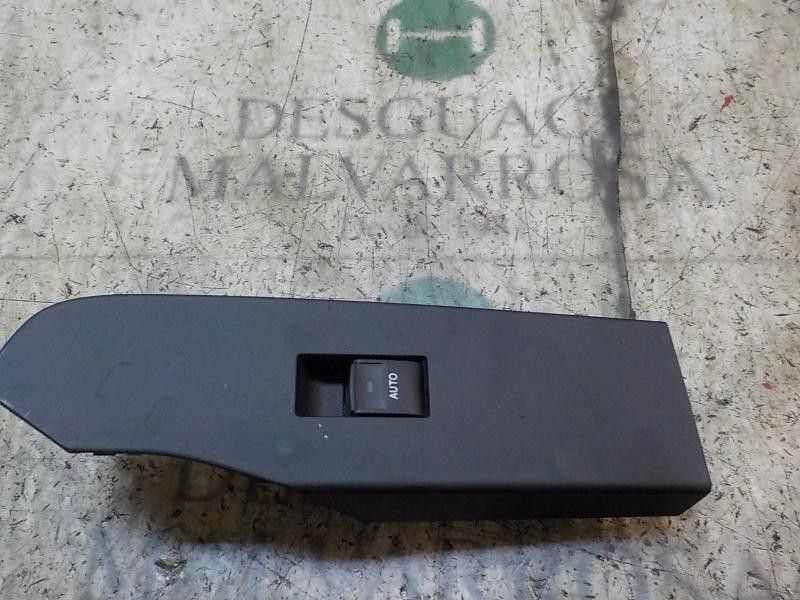 Recambio de mando elevalunas delantero derecho para toyota auris hybrid business referencia OEM IAM 8481002140  