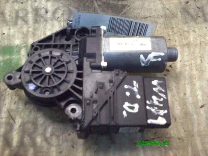 Recambio de motor elevalunas trasero derecho para volkswagen golf iv berlina (1j1) highline referencia OEM IAM   