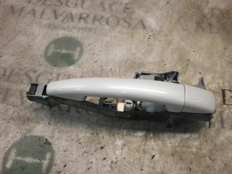 Recambio de maneta exterior trasera izquierda para peugeot 5008 premium referencia OEM IAM 9101KH  9109A7