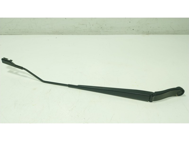 Recambio de brazo limpia delantero derecho para mg zs suv (azs1) 1.5 vti referencia OEM IAM   