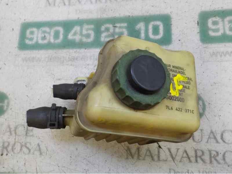 Recambio de deposito servo para volkswagen touareg (7la) 3.0 v6 tdi dpf referencia OEM IAM 7L6422371E  