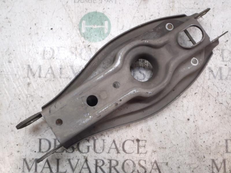 Recambio de brazo suspension inferior trasero derecho para bmw serie 1 berlina (e81/e87) 120d referencia OEM IAM 33326772899  