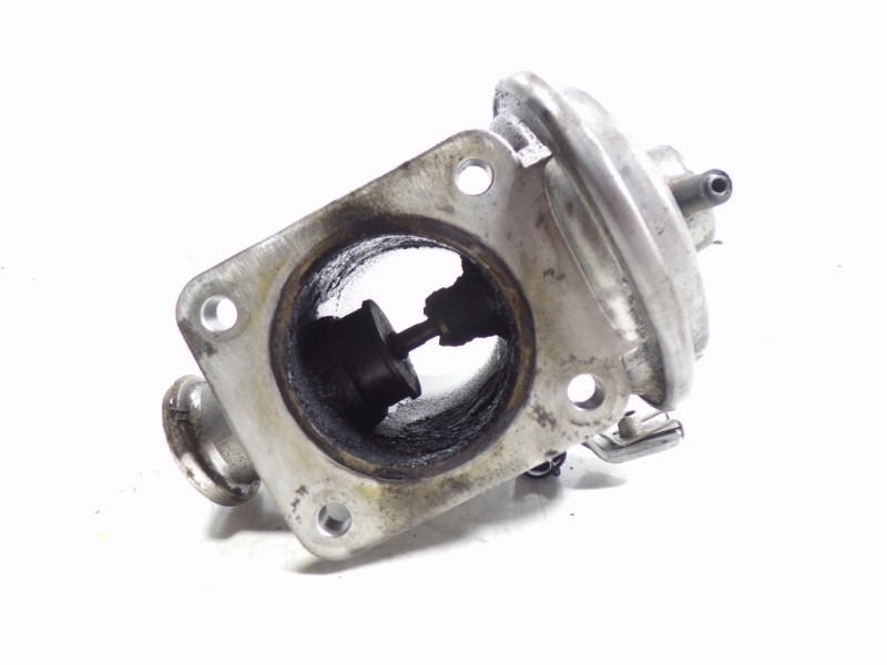 Recambio de valvula egr para bmw serie 3 berlina (e90) 2.0 16v diesel cat referencia OEM IAM 11718479607  