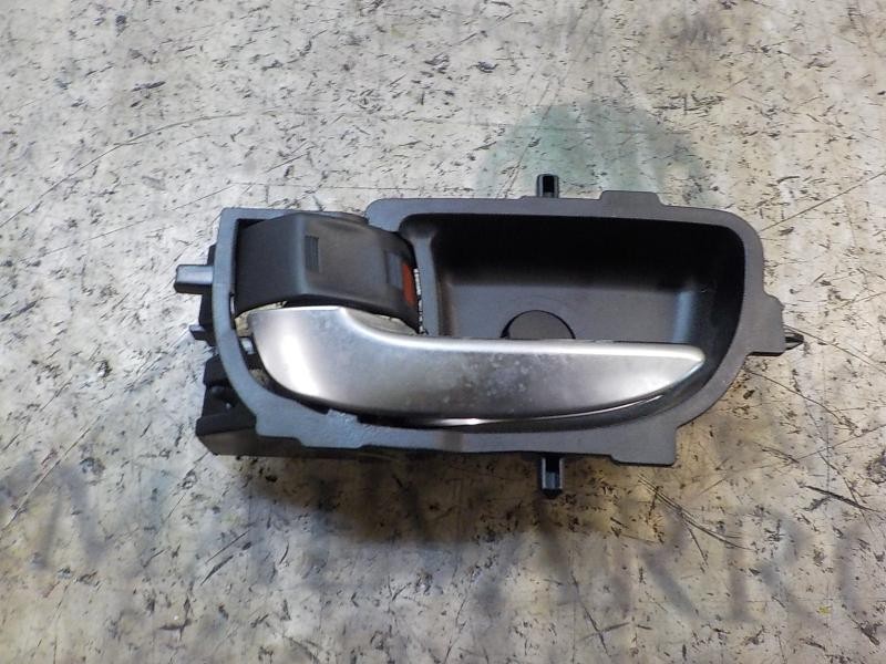 Recambio de maneta interior trasera izquierda para toyota auris hybrid business referencia OEM IAM 6920602300C2  