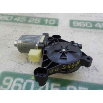MOTOR ELEVALUNAS DELANTERO DERECHO 5Q0959801B 5Q0959801B 