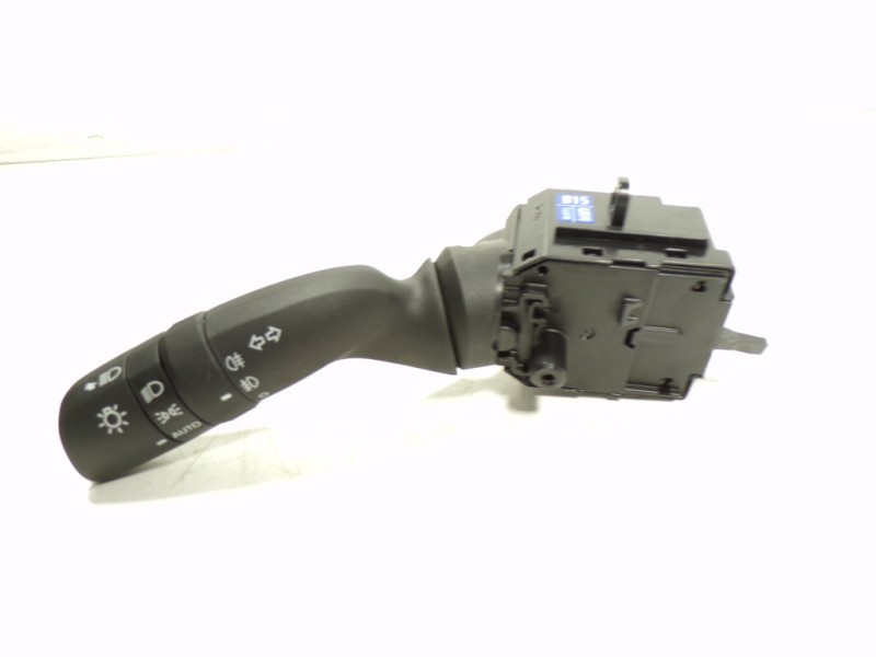 Recambio de mando luces para toyota yaris cross 1.5 vvti 16 v 55 kw referencia OEM IAM 8432902040 02D70 