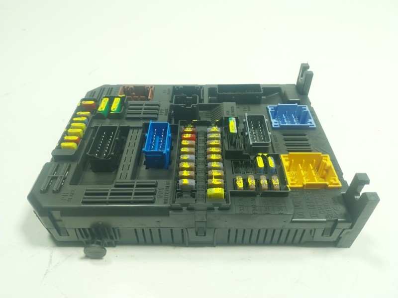 Recambio de caja reles / fusibles para peugeot 208 ii (ub_, up_, uw_, uj_) e-208 referencia OEM IAM 1656268180 9830708180 