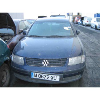 VOLKSWAGEN PASSAT BERLINA (3B2)