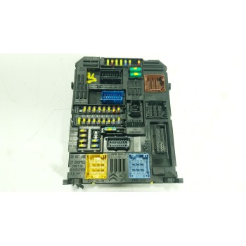 CAJA RELES / FUSIBLES SU001B5424 9855665280