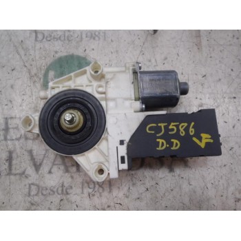 MOTOR ELEVALUNAS DELANTERO DERECHO 