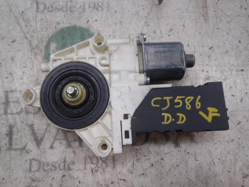 Recambio de motor elevalunas delantero derecho para peugeot 407 st sport referencia OEM IAM   