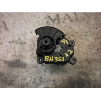 MOTOR APERTURA TRAMPILLAS CLIMATIZADOR 6479A9 