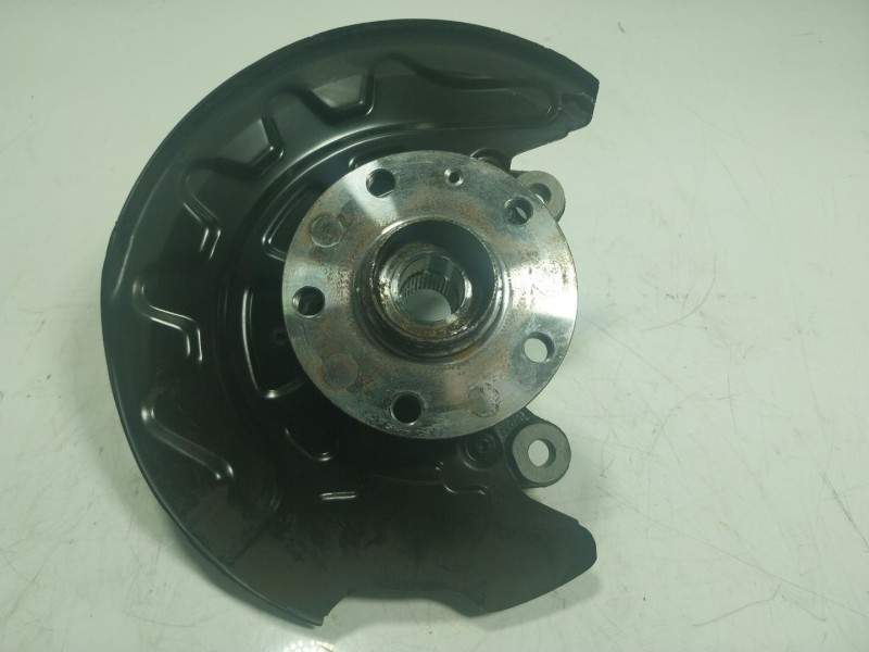 Recambio de mangueta delantera derecha para audi a3 sedán (8vm) 1.4 16v tfsi act referencia OEM IAM 5Q0407256Q  5Q0407256R