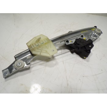 ELEVALUNAS TRASERO DERECHO 827200125R 430100E0 430100E0