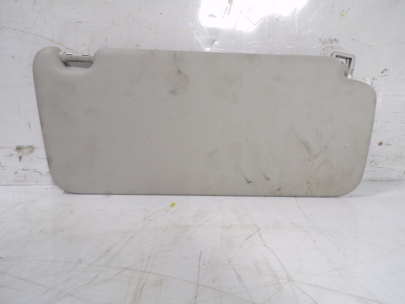 Recambio de parasol izquierdo para infiniti q30 1.6 16v cat referencia OEM IAM 964015DB0A  