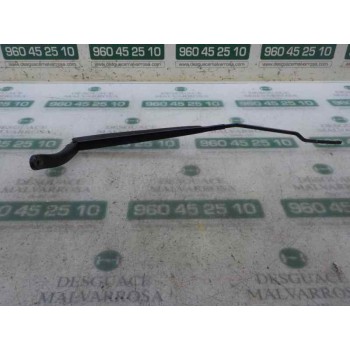 BRAZO LIMPIA DELANTERO DERECHO 