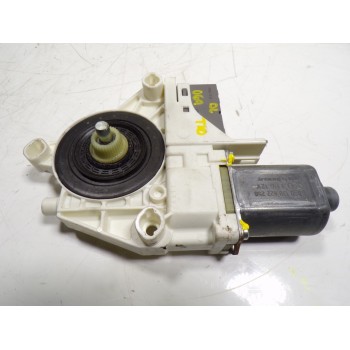 MOTOR ELEVALUNAS TRASERO DERECHO 922496 9661050180 