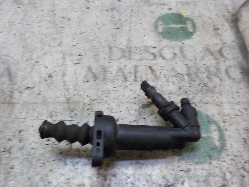 Recambio de bombin embrague para audi a1 sportback (8xa) attraction referencia OEM IAM 6R0721261  