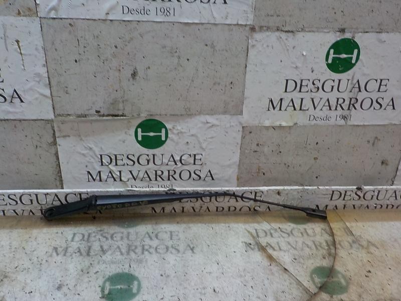 Recambio de brazo limpia delantero derecho para audi a1 sportback (8xa) attraction referencia OEM IAM 8X1955408A1P9  