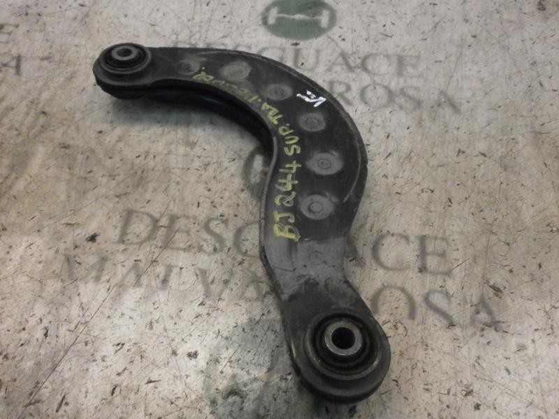 Recambio de brazo suspension superior trasero derecho para ford focus berlina (cap) titanium referencia OEM IAM   